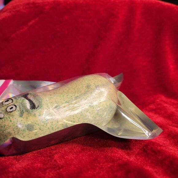 Bath Bomb - Pickle Rick from Rick and Morty - Picture 2 of 2